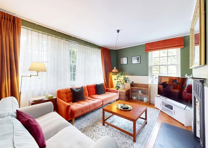3 Bedroom Family Friendly Apartment In Hillcrest