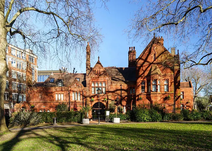St Paul\'S Hotel