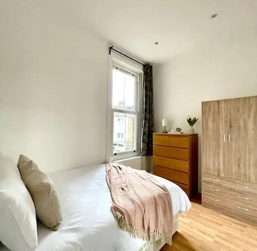 A Charming One Double Bedroom Flat