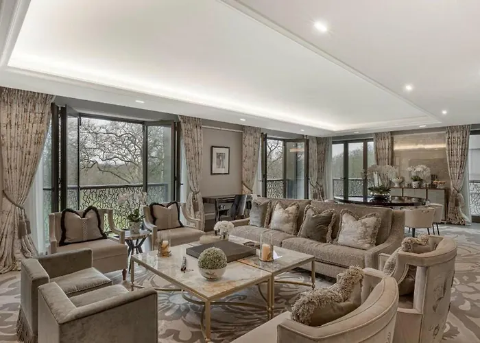 Ashburton Place Apartment One
