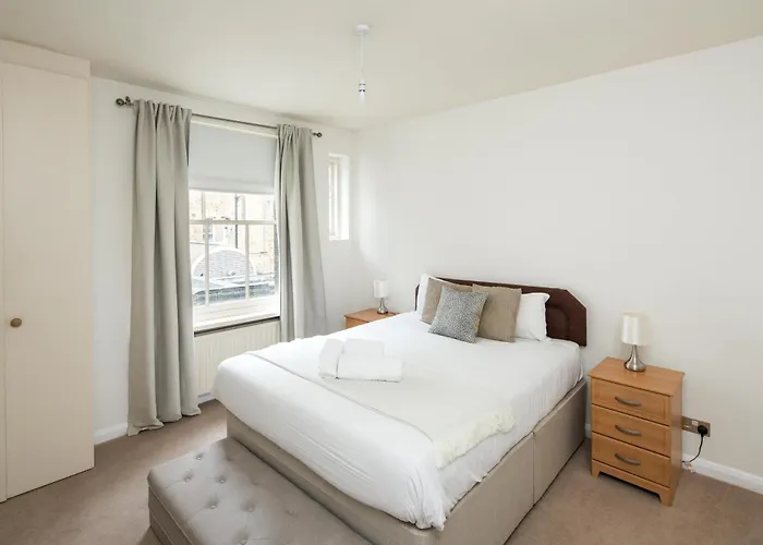 New Sleek 2Bd Flat Oxford Street-Soho-Fitzrovia