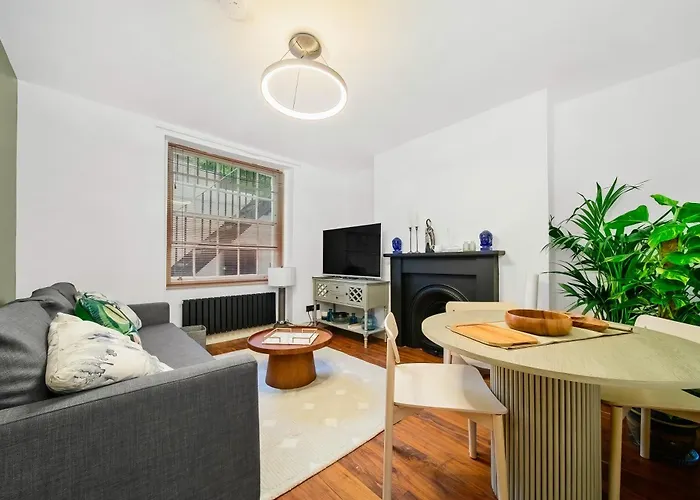 Hyde Park 2 Bedroom Apartment