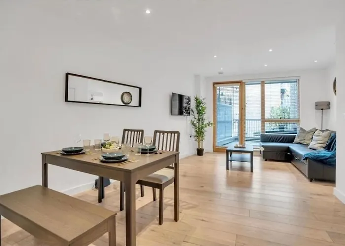 Outstanding 2 Bed London Zone 2 Near Central London