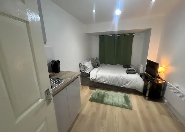 Studio Guest Room