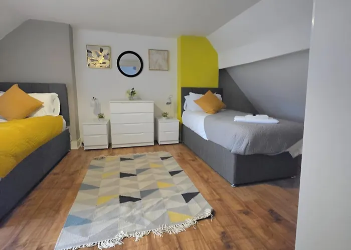 Large Dulwich 3 Bedroom Apartment Near Kings College Hospital
