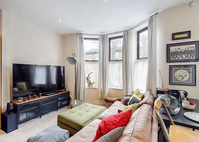 1 Bed House - 12 Min Walk To Emirates Stadium