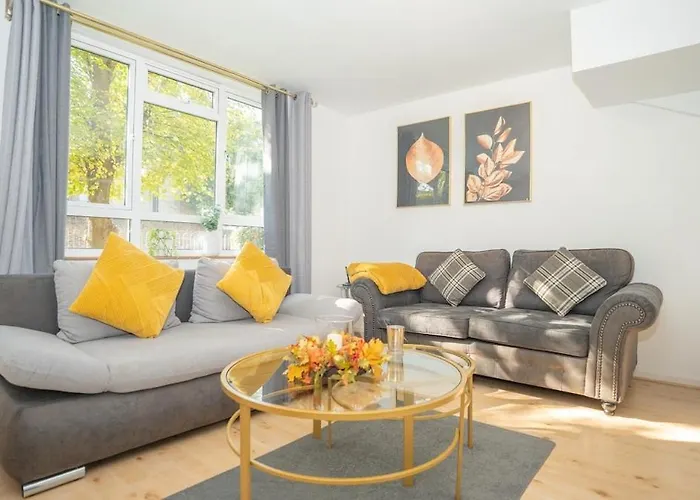 Golden Stay Maisonette Next To Camden Town With Private Parking