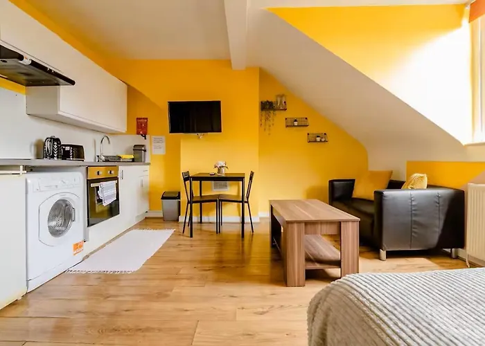 Comfortable Room In Seven Sisters, London