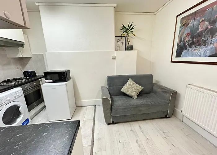 Ground Floor One Bedroom Flat