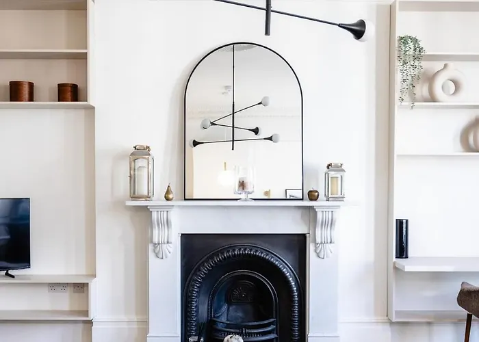 Elegant 1 Bed Kensington Flat- Sleeps 4