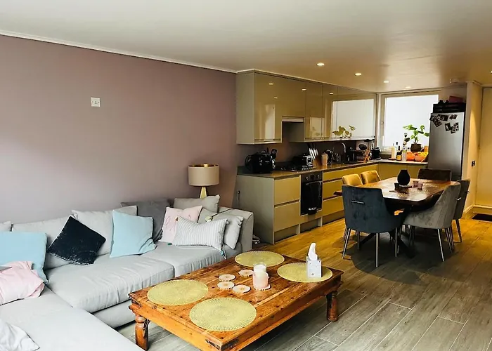 Beautiful & Cosy Notting Hill Maisonette