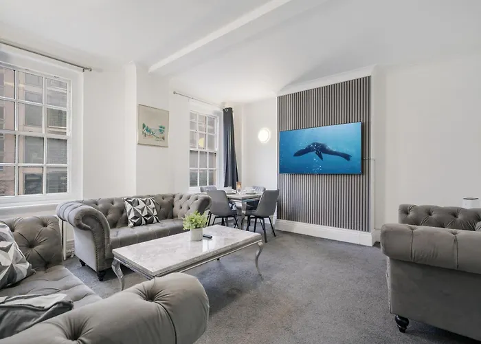 Elegant 2-Bedroom Apartment In Prime Marble Arch 23Gm