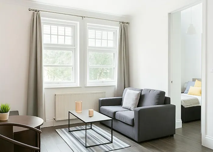 Awesome 1 Bedroom Next To Victoria Station