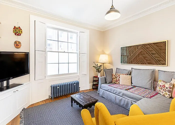 Stylish Kings Cross Apartment With Garden Retreat