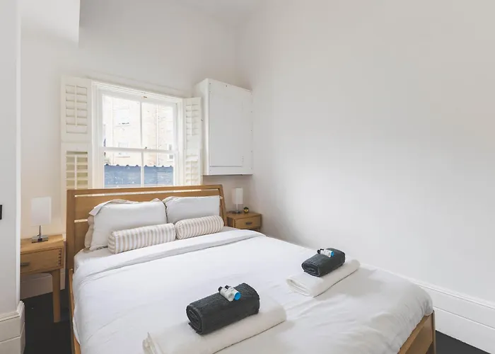 Lovely 2Br Flat In Kensington, 2 Minutes Tube