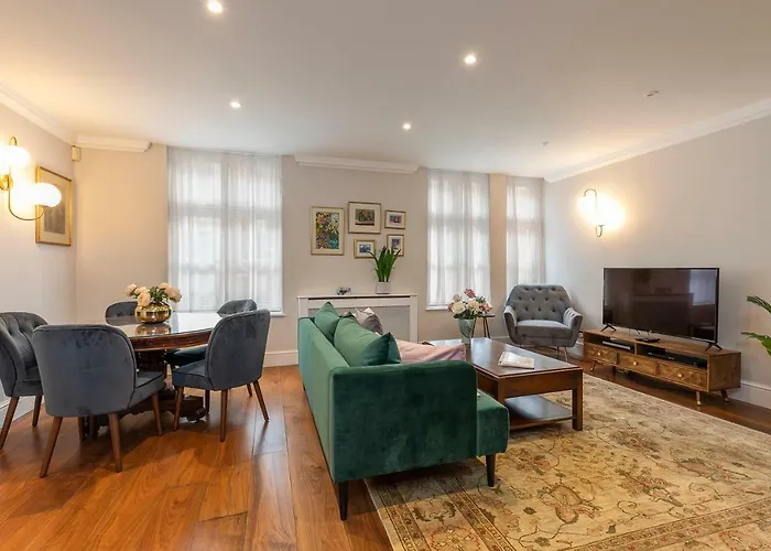 Beautiful Apartment In The Heart Of Mayfair