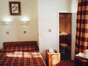 Prince William 3* London