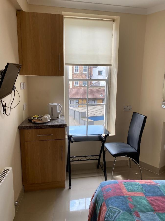 Seven Dials Annexe 3*