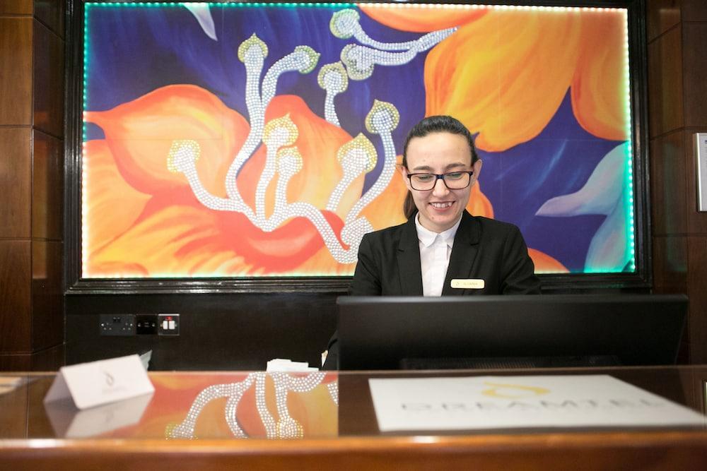 Dreamtel Kensington Hotel 3*
