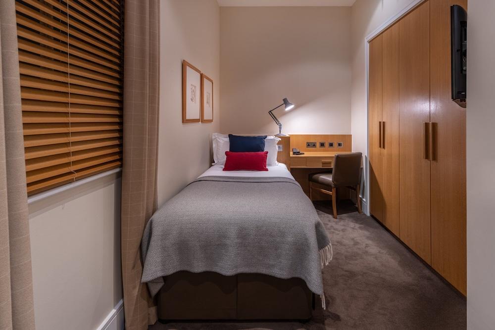 The Resident Kensington Hotel London