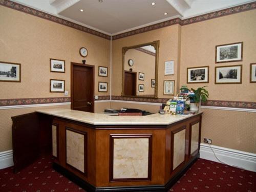 Maranton House Hotel 3*