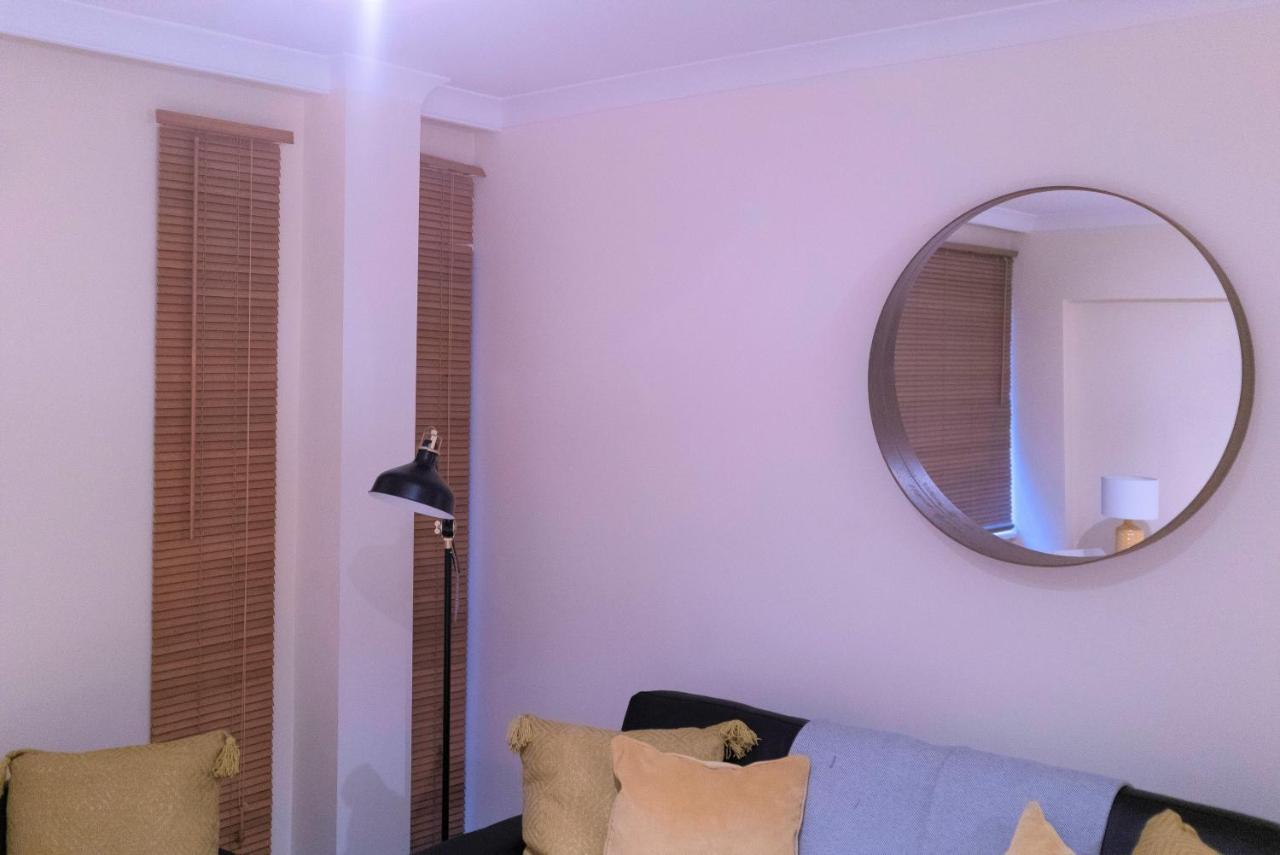 The Dwelling Point - Cannon Street Appartement *