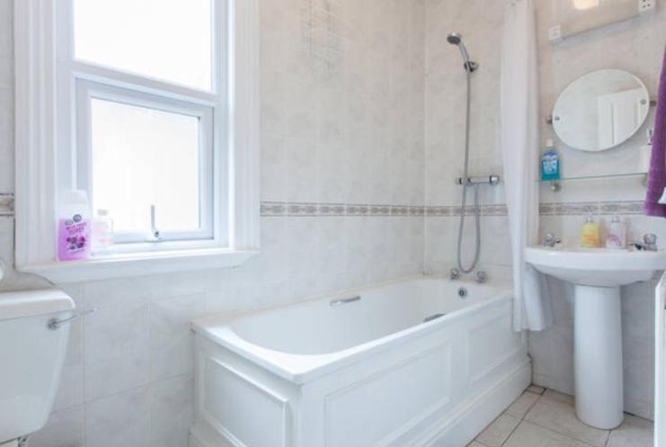 Home2home-rooms Bed & Breakfast Londra