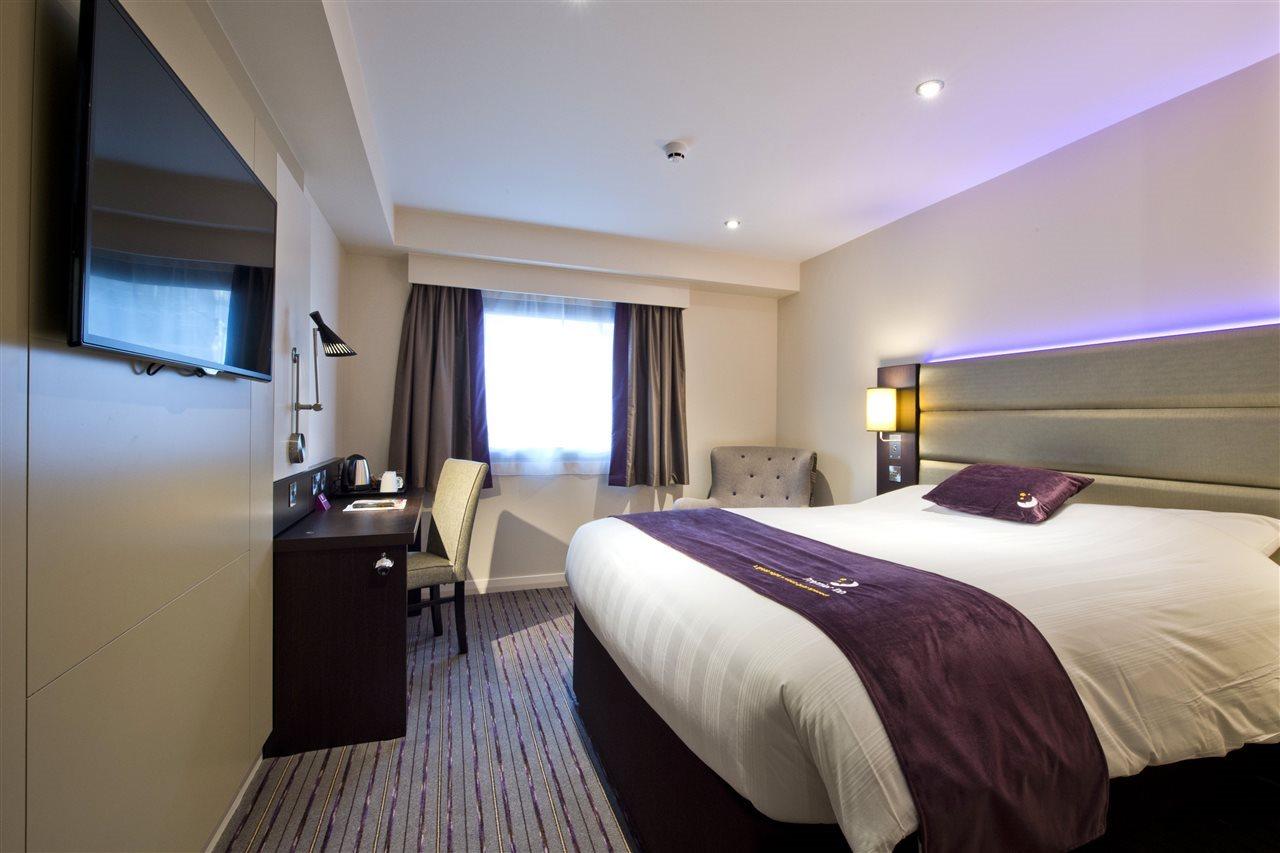 Premier Chiswick 3*