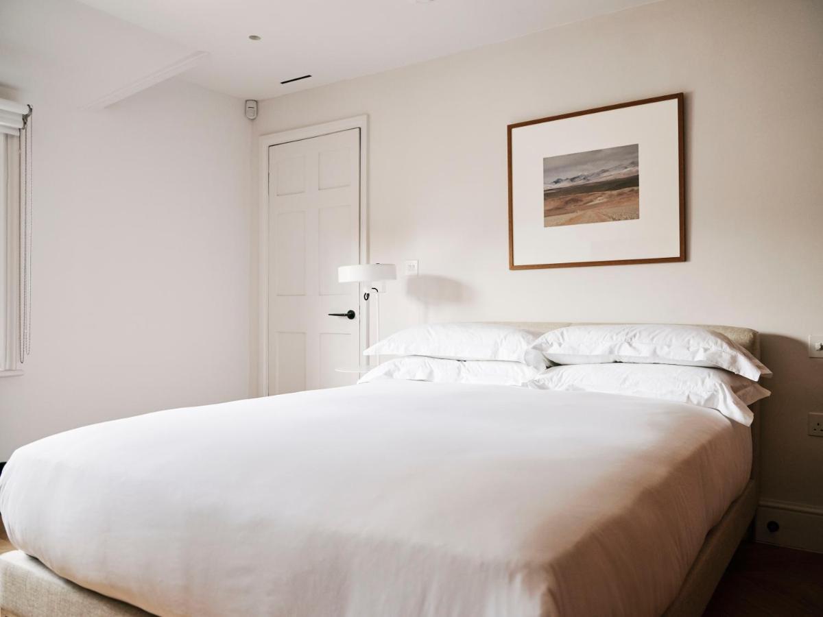 Weymouth Mews 4*