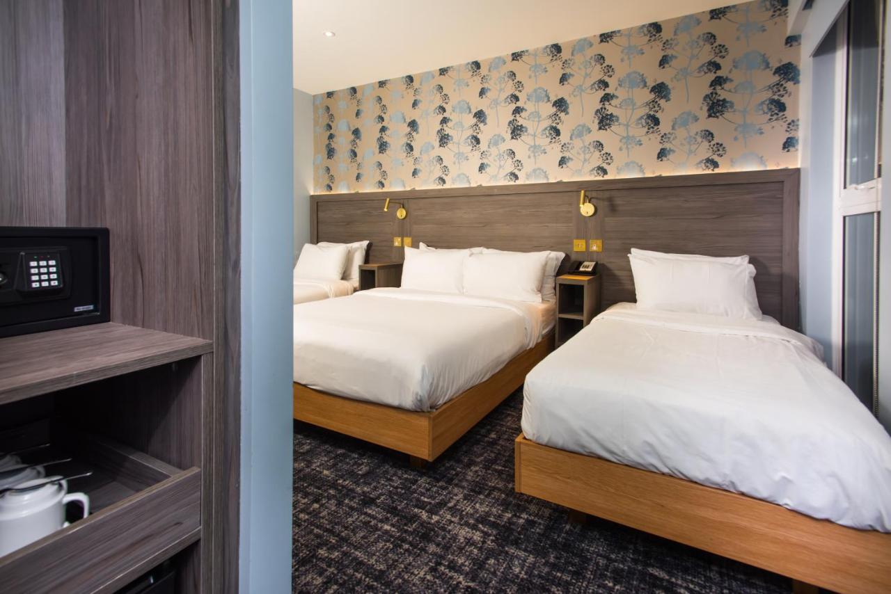 Eden Plaza Hotel