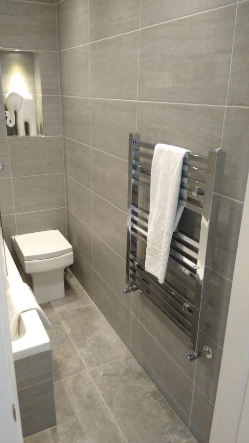 Modern 2 Bed Flat In Maida Hill Near Kensal Town In For Up To 4 People - 9mins To Tube Station Lejlighed London