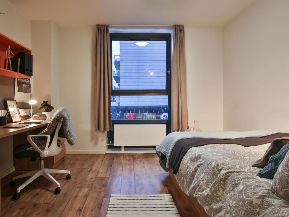 A Studio Minutes Away From The Second Largest Stadium In Europe, Wembley Stadium At Sterling Court * London