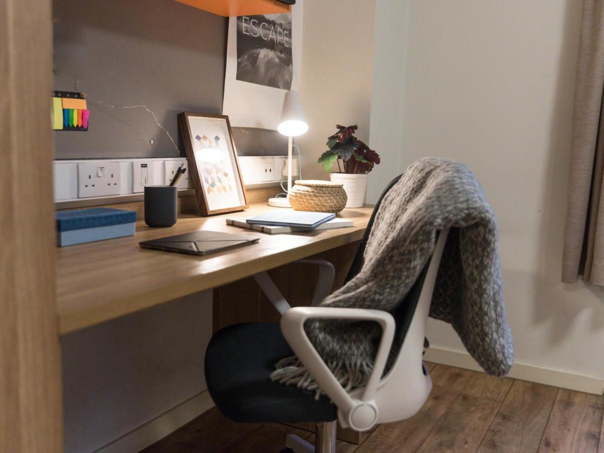 A Studio Minutes Away From The Second Largest Stadium In Europe, Wembley Stadium At Sterling Court Lägenhet *