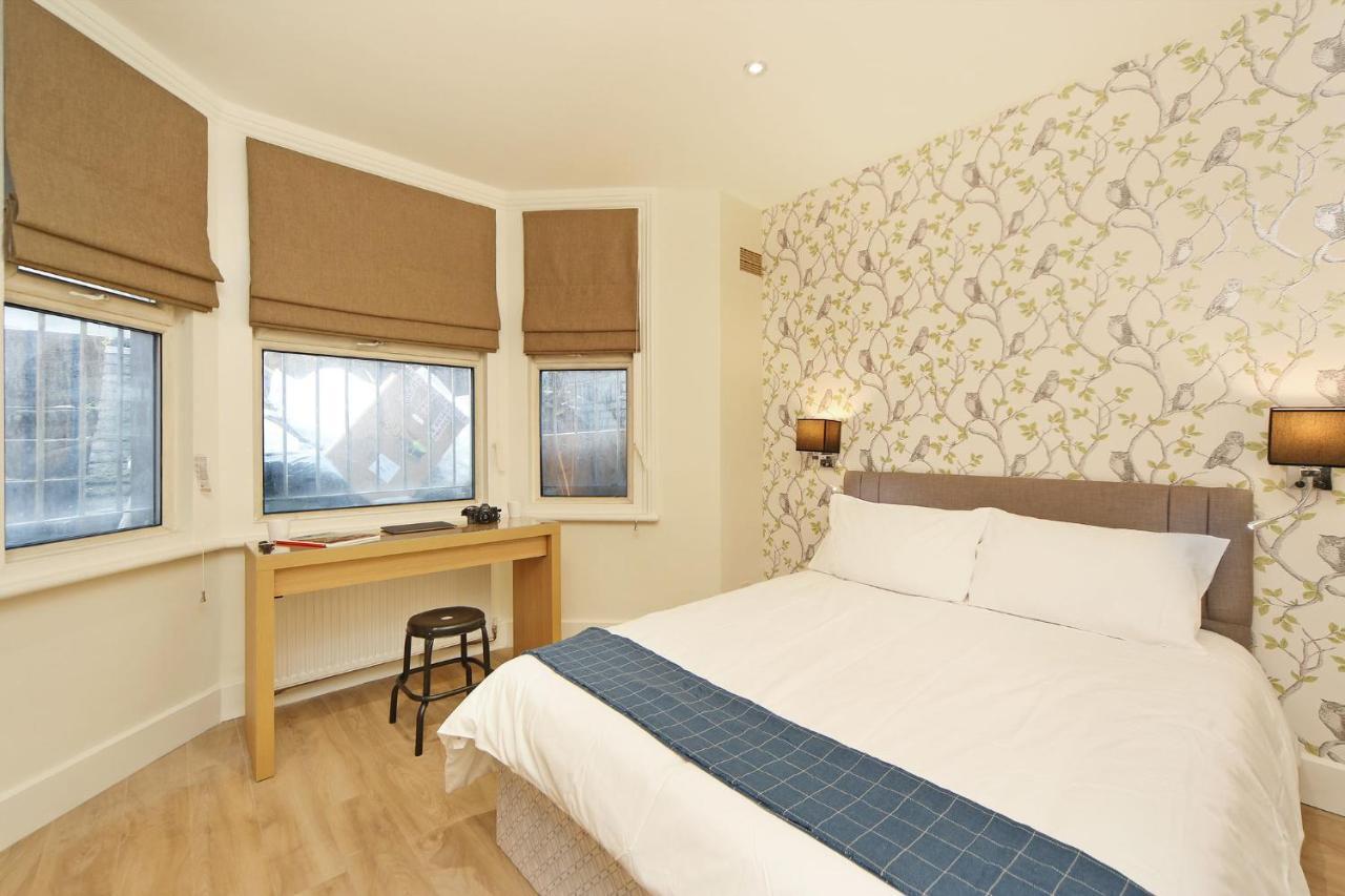 Apartment Fully Refurbished Flat, 2 Bedrooms, 2 Bath, Garden London