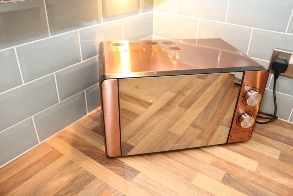 Appartement Large 3 Bedroom In Gated Development Londen