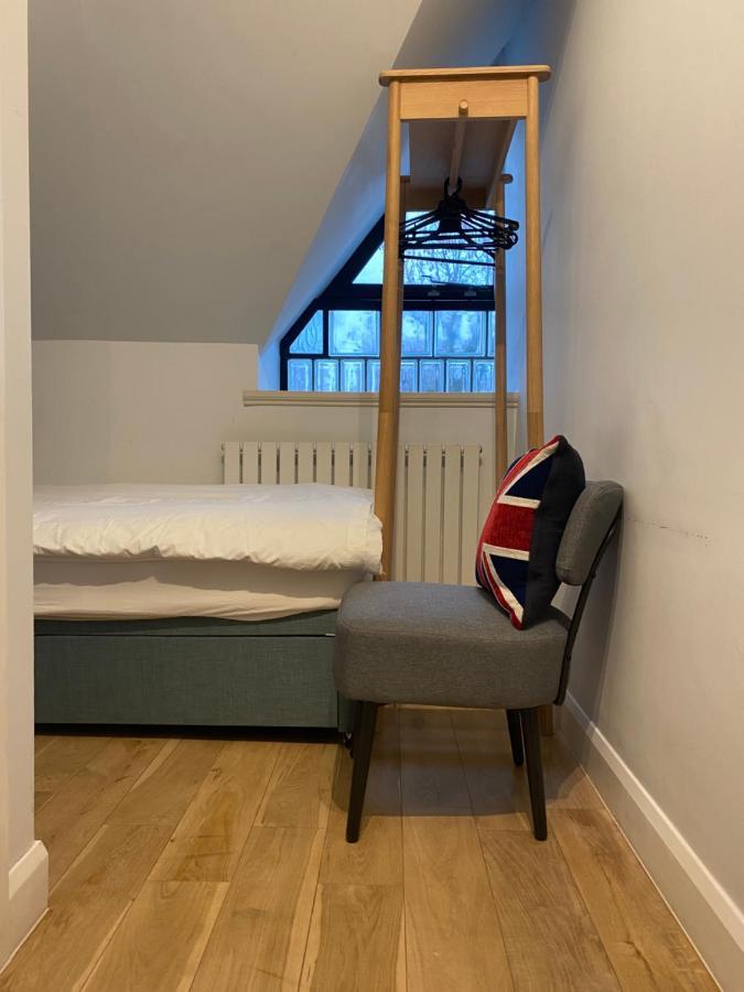 Burlington Hostel London