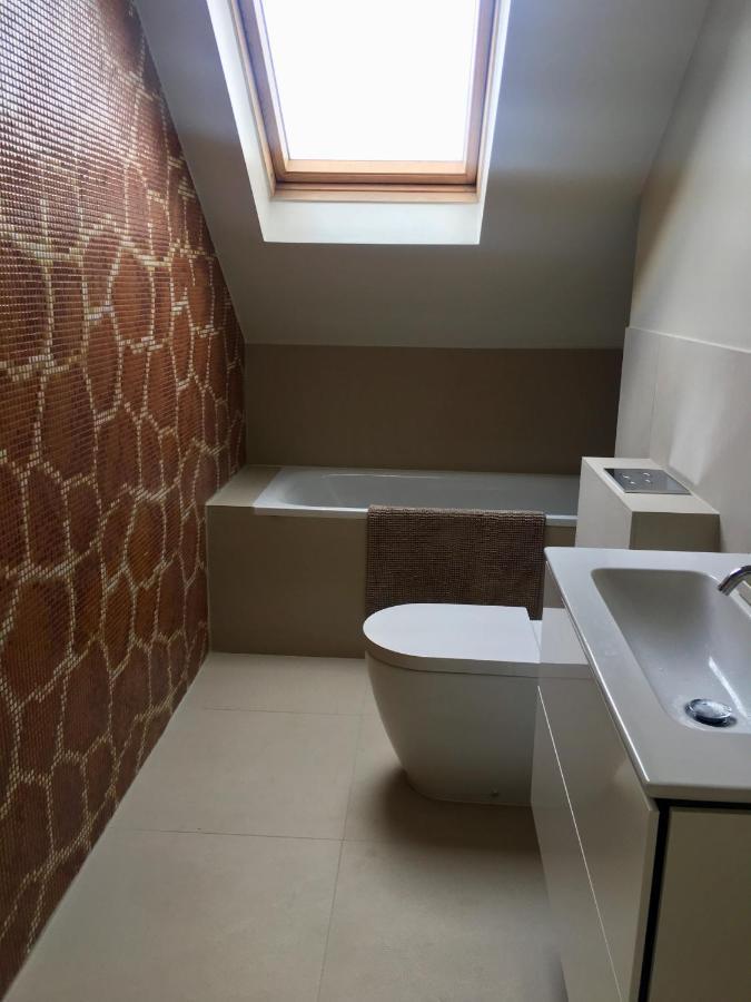 Stunning 5 Bed House With Private Garden London
