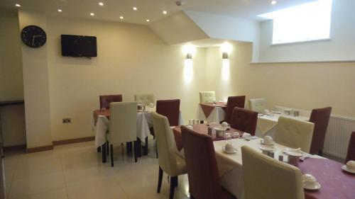 Regency Parkside Hotel
