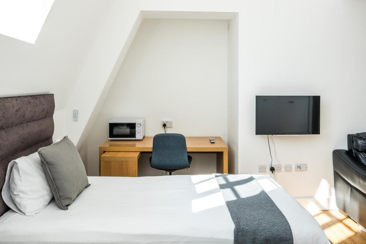 Simple Hotell