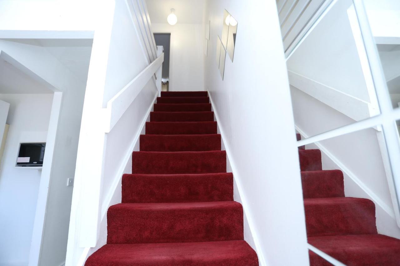 Semesterbostad Beautiful 3 Beds House West Thamesmead London