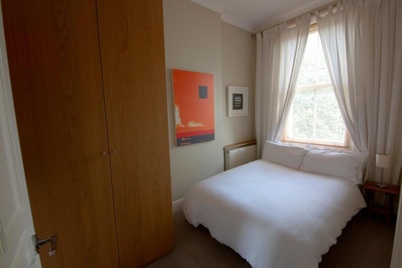 Wonderful 2 Bedroom In Quiet Area Near Camden Square Lejlighed London