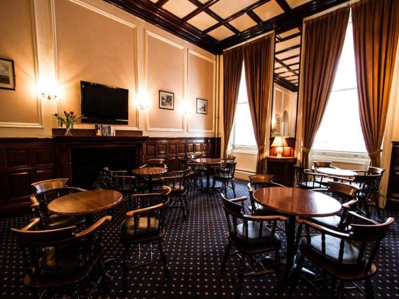 The Columbia Hotel Londra