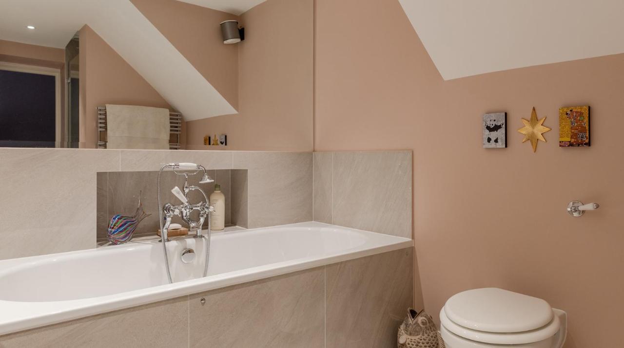 Lejlighed Joivy Elegant 3-bed Flat With Private Garden In Notting Hill, West *