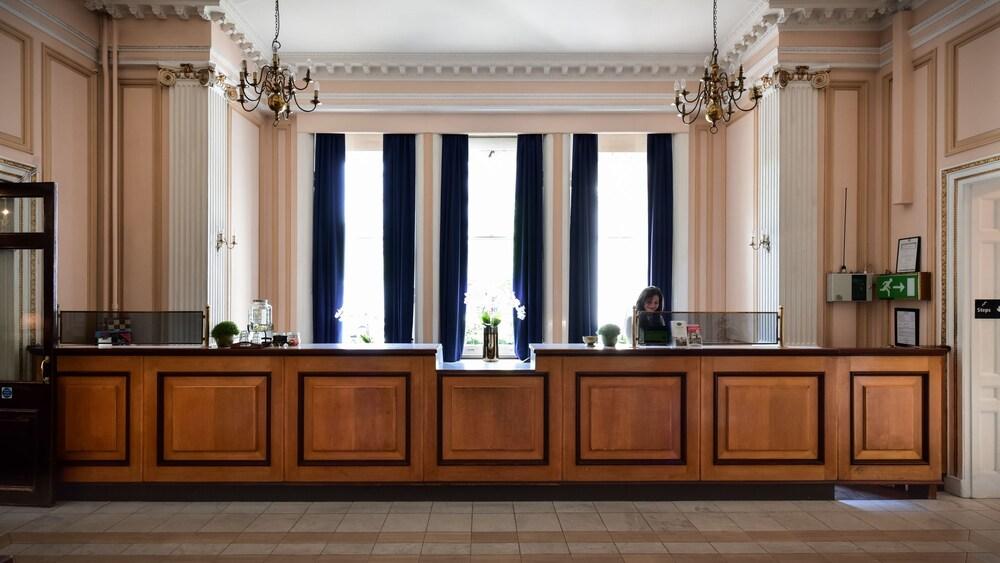 The Columbia Hotell 3*