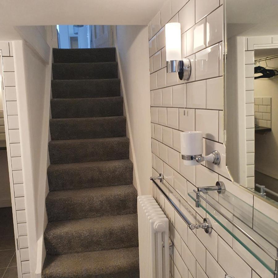 Belsize Park Boutique * London