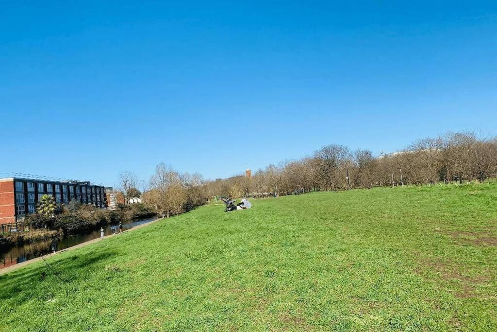 1988 Homes - Milend * Londra