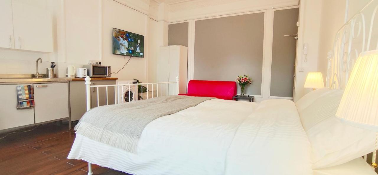 Gloucester Garden In South Kensington *