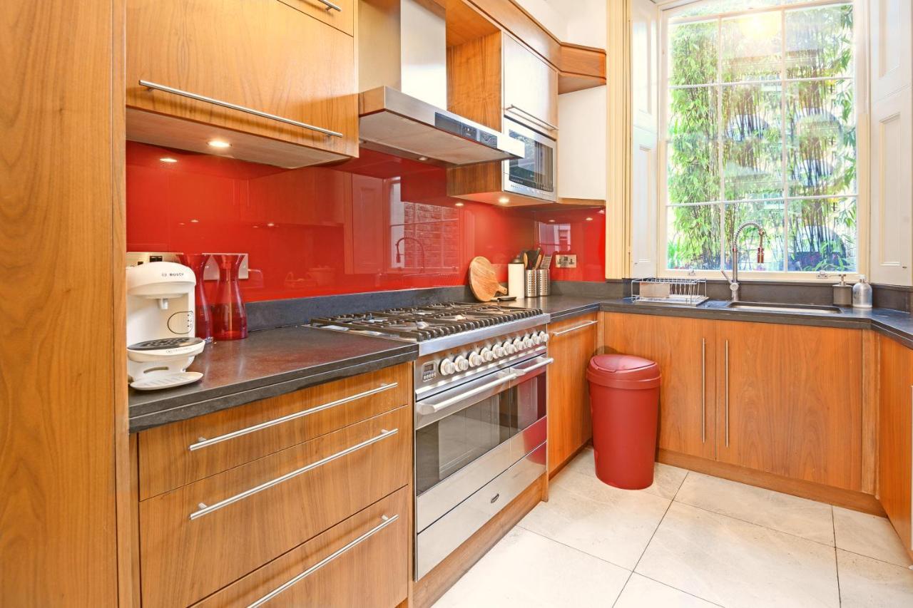 Luxury Massive Townhouse By Harrods Lägenhet London