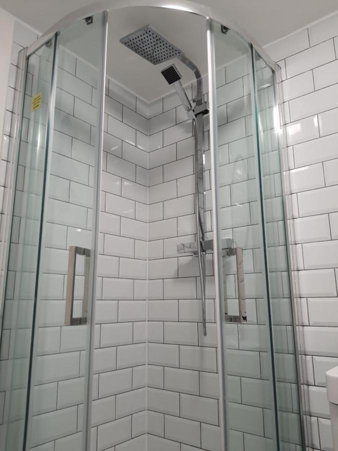 In With Shared Bathroom