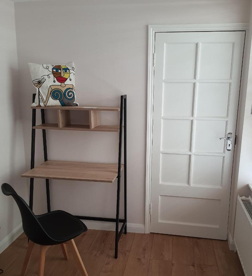 Gasthuis In With Shared Bathroom